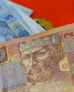 Режим Януковича не в состоянии выплатить зарплаты, пенсии, стипендии